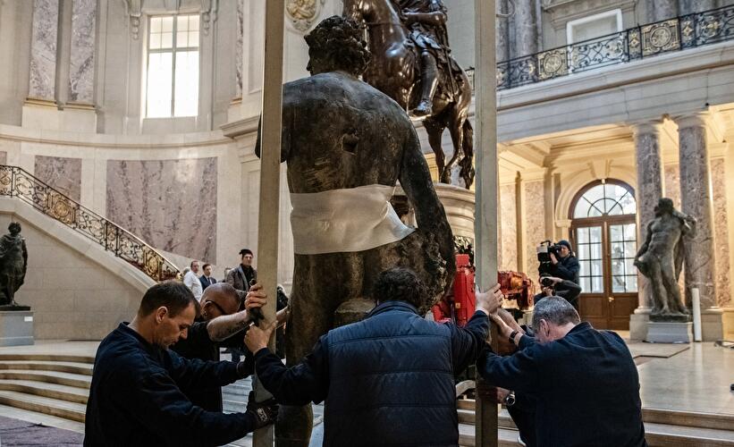 Schlüters Kolossalfiguren ziehen in das neue Humboldt Forum