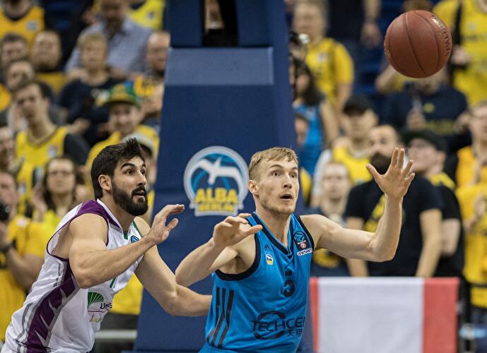 Alba siegt gegen Malaga