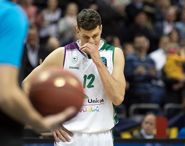 Alba siegt gegen Malaga