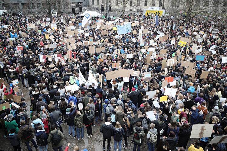 Demo: «Fridays For Future» mit Greta Thunberg