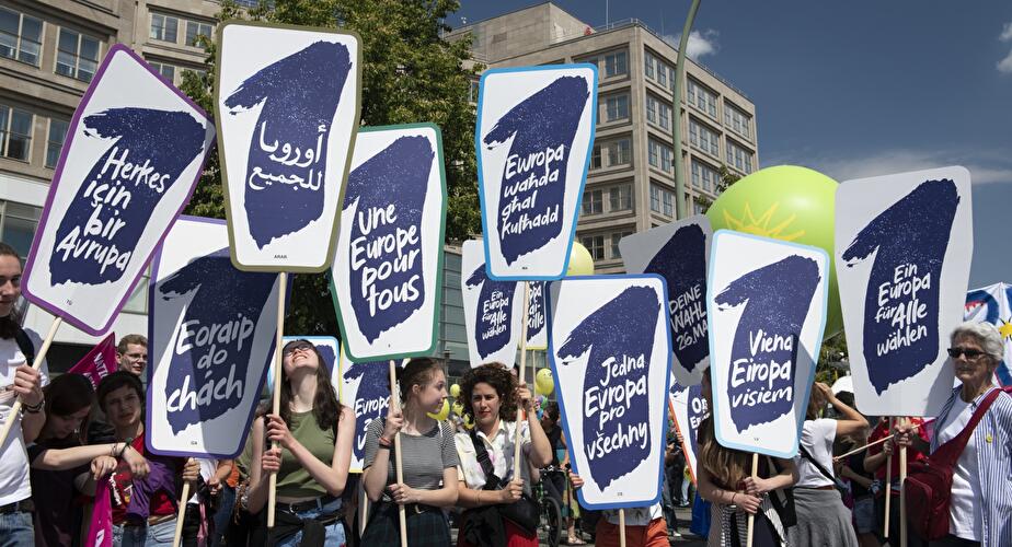 Demos: "Ein Europa für Alle" und "Europa der Vielen"