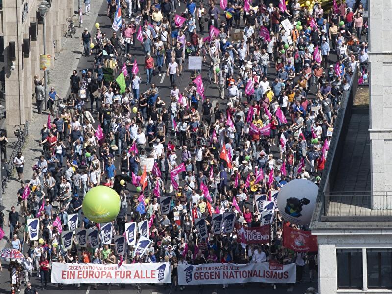 Demos: "Ein Europa für Alle" und "Europa der Vielen"