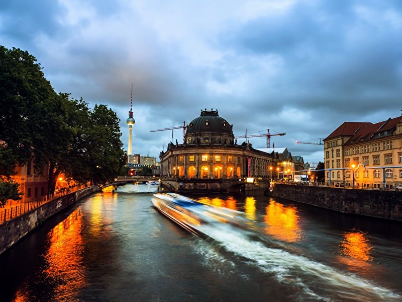Dinnerfahrt mit Buffet ab Hauptbahnhof