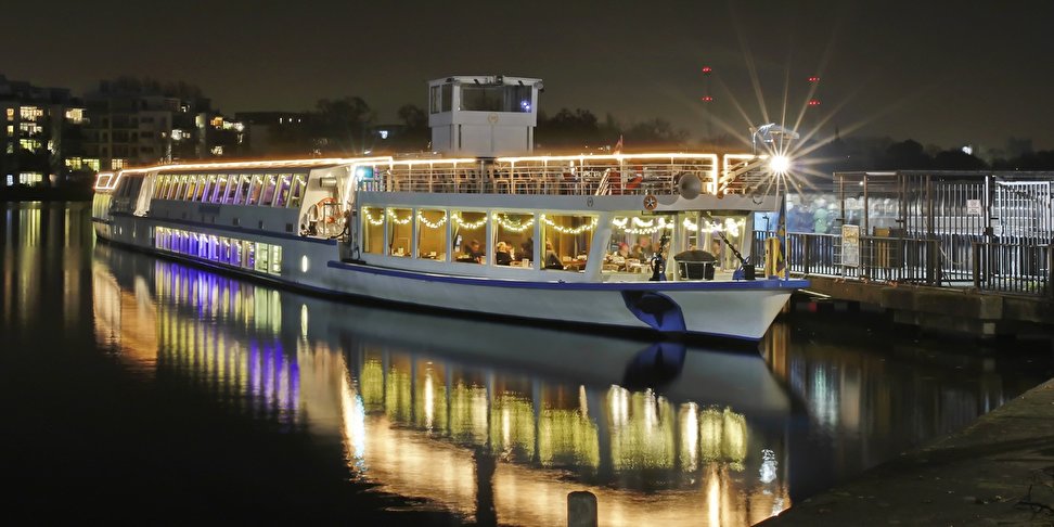Weihnachtliche Schiffstour