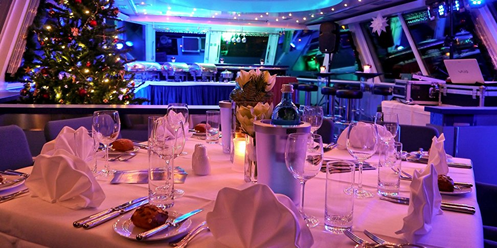 Weihnachtliche Schiffstour