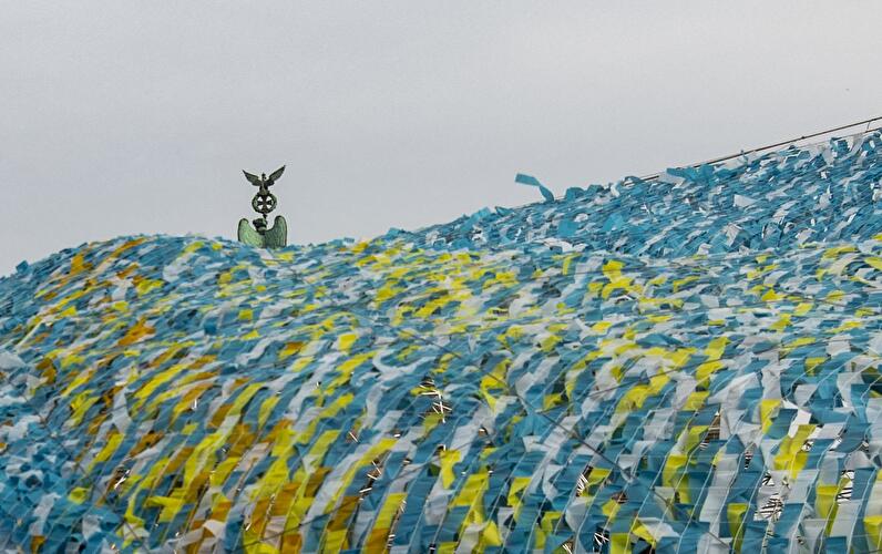 Visions in Motion (2)