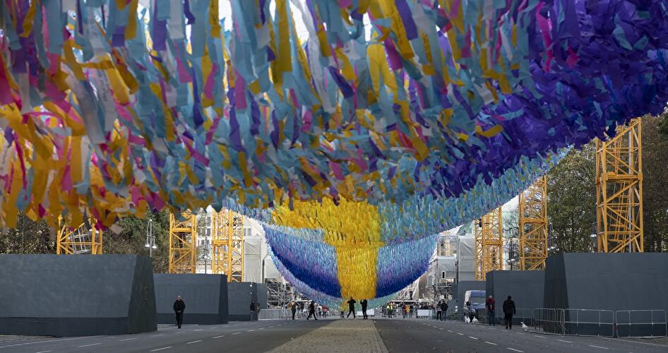 Visions in Motion (3)