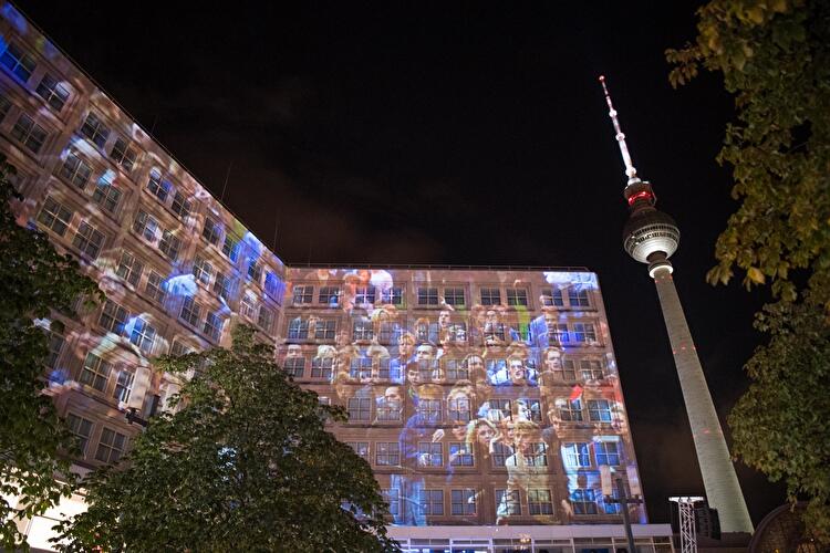 Illuminationen zum Mauerfall-Jubiläum (1)