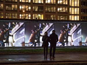 Illuminationen zum Mauerfall-Jubiläum (2)