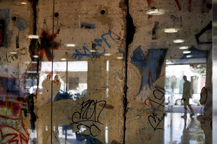 Teile der Berliner Mauer in der Welt (15)