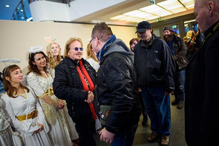 Frank Zanders Weihnachtsfeier für Obdachlose (2)