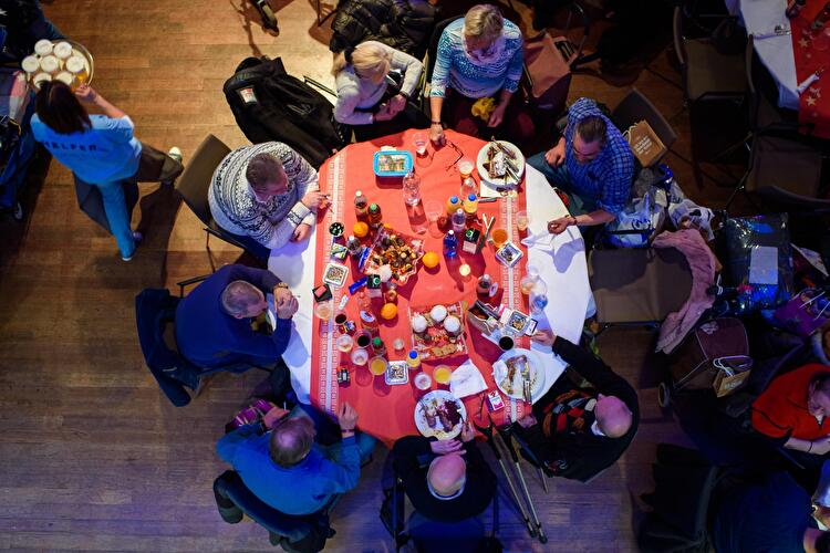 Frank Zanders Weihnachtsfeier für Obdachlose (6)
