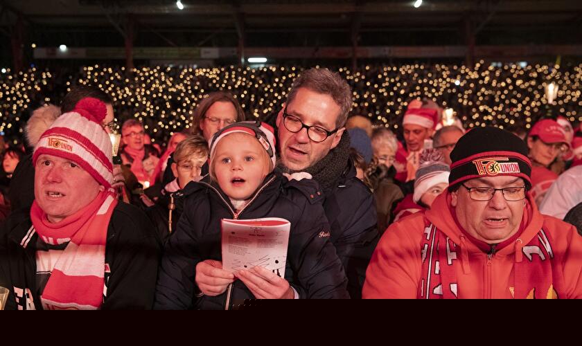 Weihnachtssingen beim 1. FC Union (4)