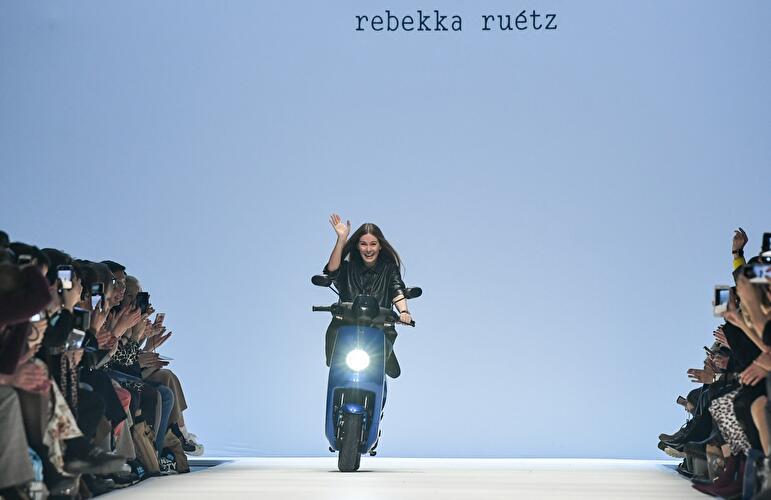 Rebekka Ruetz (1)