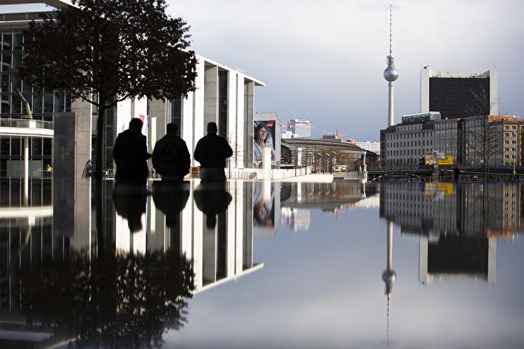 Marie-Elisabeth-Lüders-Haus (2)