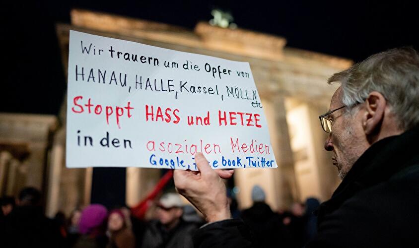 Berlin trauert um die Opfer von Hanau (4)