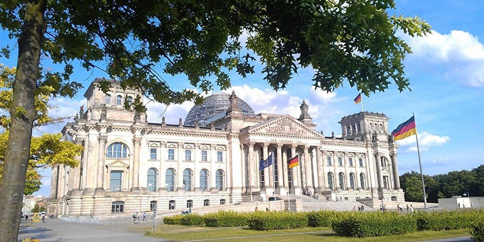 Reichstag_Berliner-Konturen.jpg