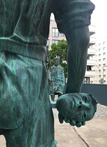 Thomas Schütte (2)