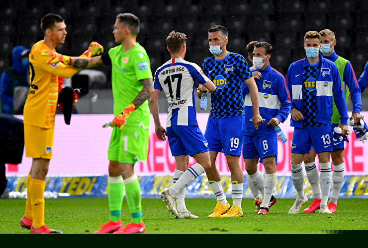 Hertha vs. Union im Olympiastadion (21)