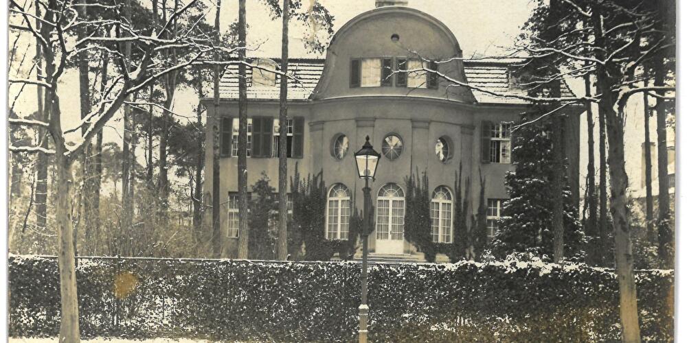 Das historische Foto zeigt die "Villa Wurmbach"