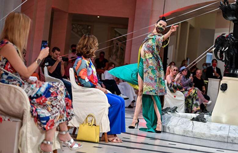 Anja Gockel Fashion Show im Adlon (2)