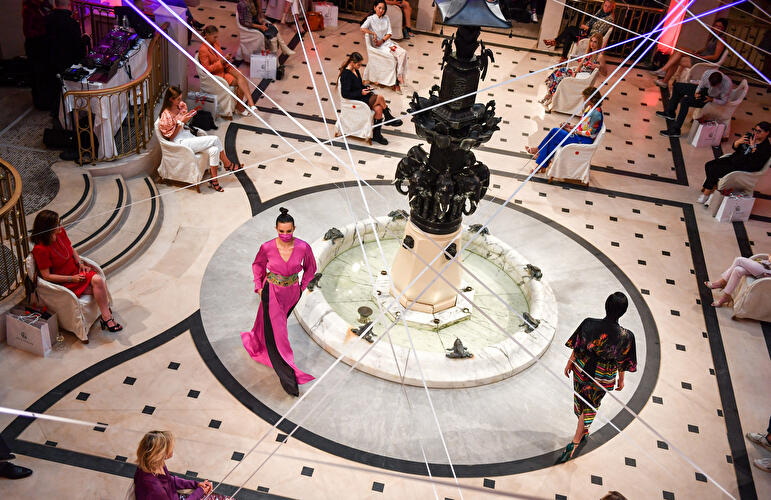 Anja Gockel Fashion Show im Adlon (3)