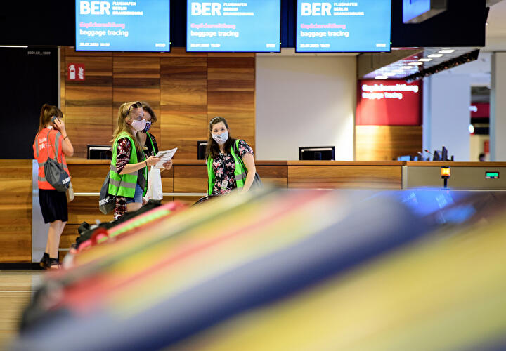 BER: Probelauf mit Komparsen (9)