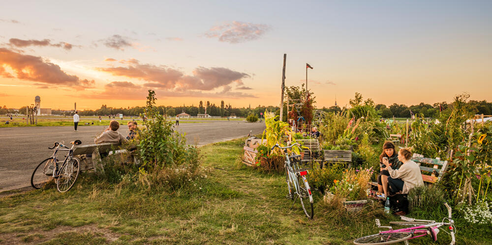 Neukoelln, Schillerkiez, Tempelhofer Feld