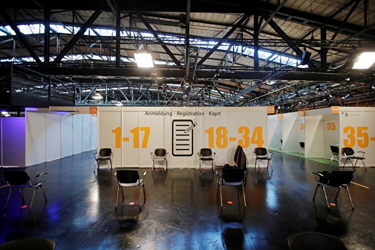 Corona Vaccination Centre Arena Berlin