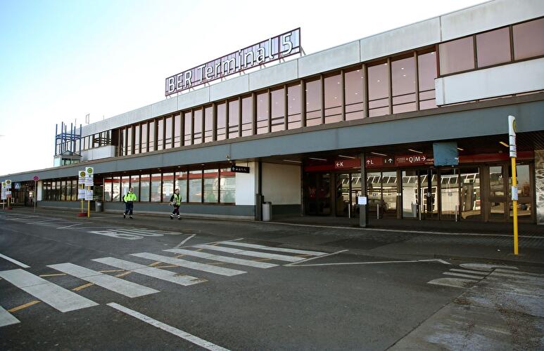 Terminal 5