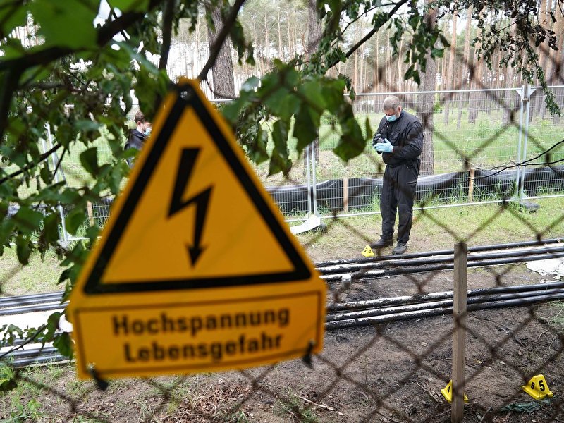 Brand nahe Tesla-Baustelle: Bekennerschreiben linker ...