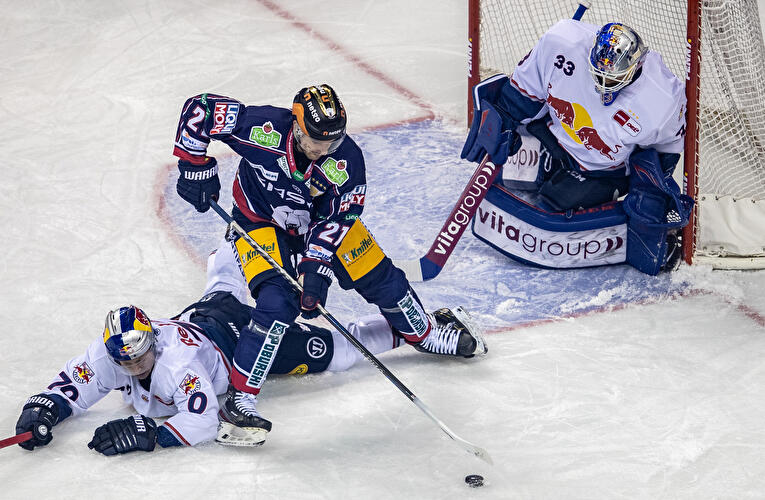 Eisbären Berlin - EHC Red Bull München (4)