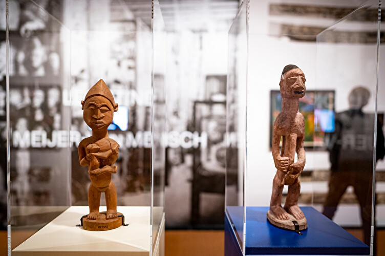 Whose Expression (6)