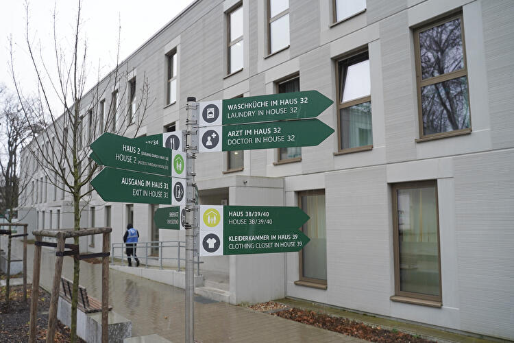 Ankunftszentrum Berlin (2)