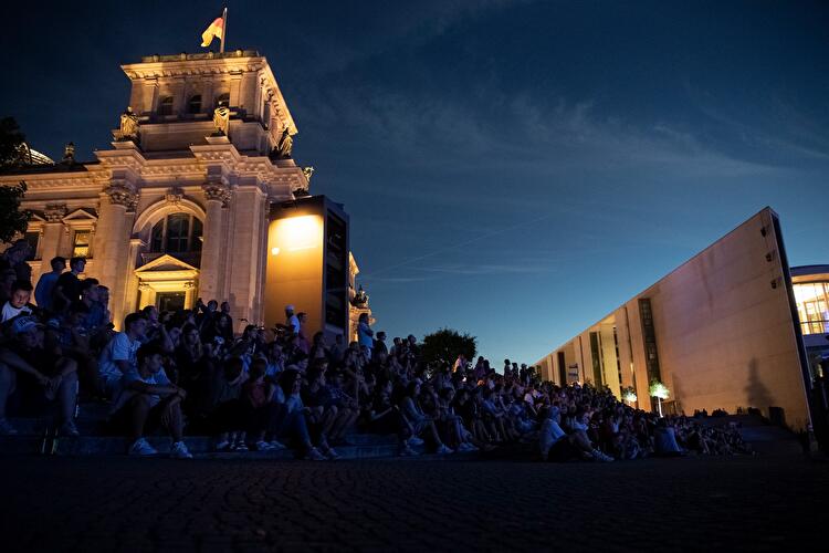 Film- und Klanginstallation "Dem deutschen Volke" (2)