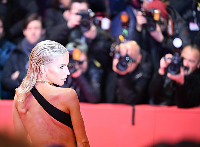 Berlinale 2023 - Eröffnung mit «She came to me» (4)
