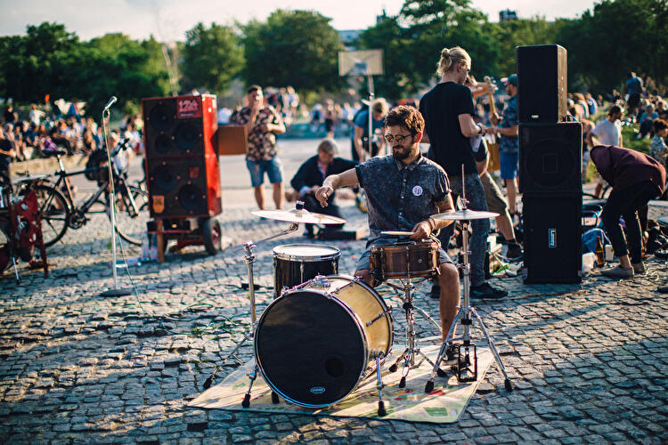 Fête de la Musique in Berlin mit Open-Air-Musik am 21. Juni 2026