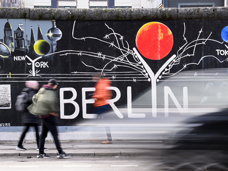 Berlin Wall (2)