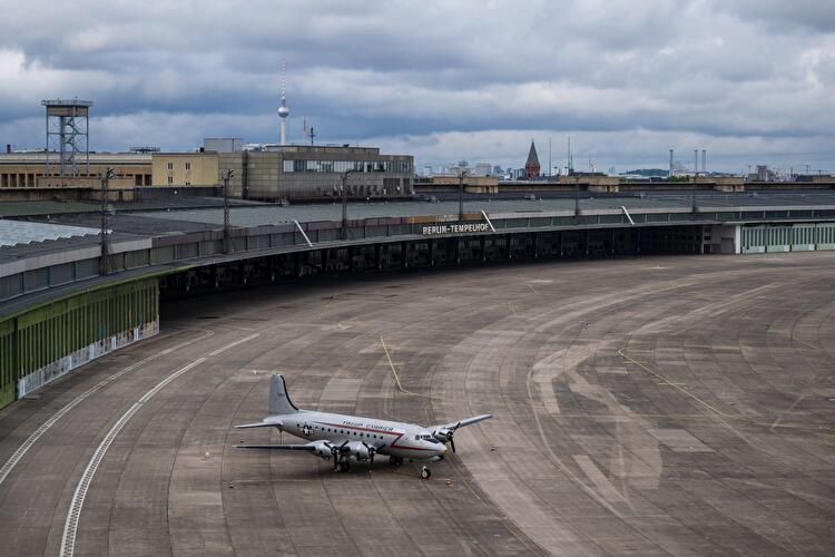 THF Tower am Flughafen Tempelhof