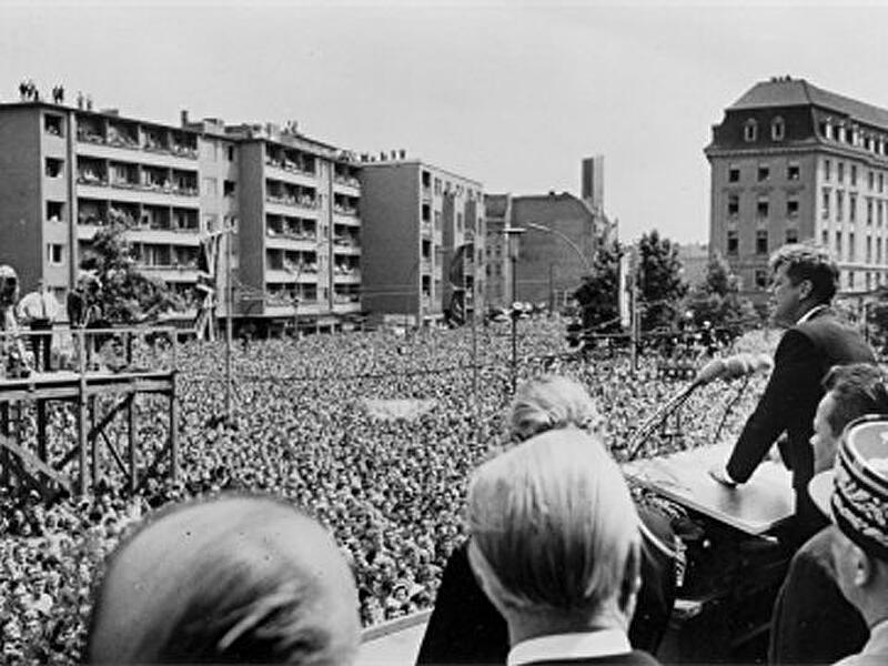 Rede von John F. Kennedy vor dem Rathaus Schöneberg (2)