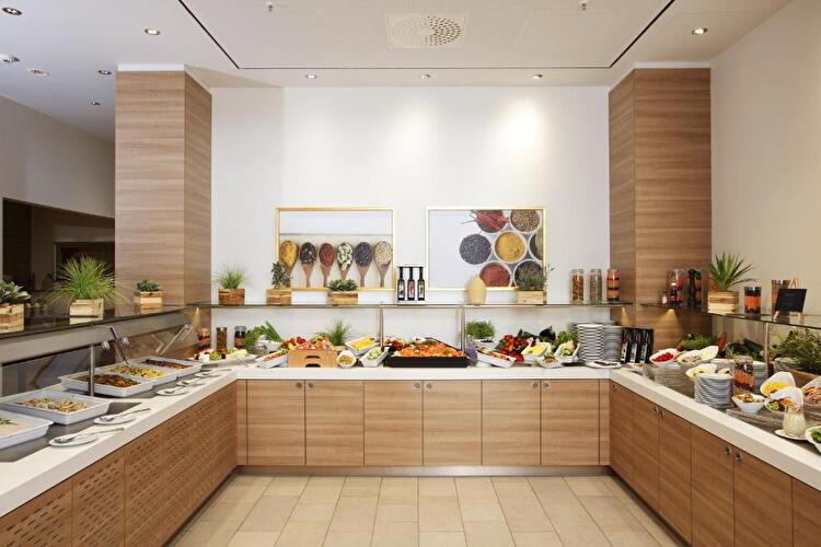 H4 Hotel Berlin Alexanderplatz