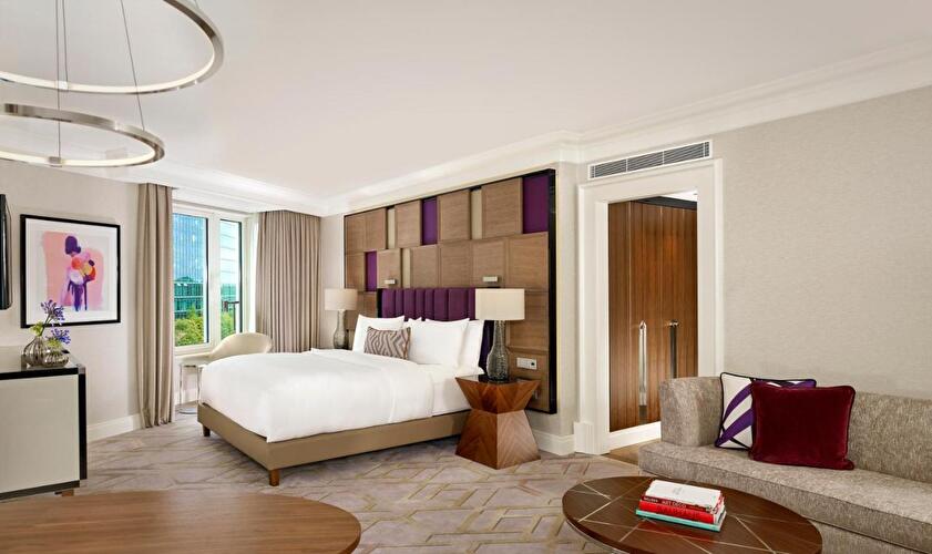 The Ritz-Carlton, Berlin