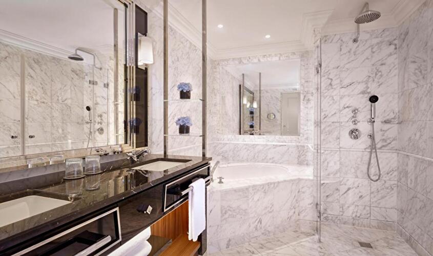 The Ritz-Carlton, Berlin