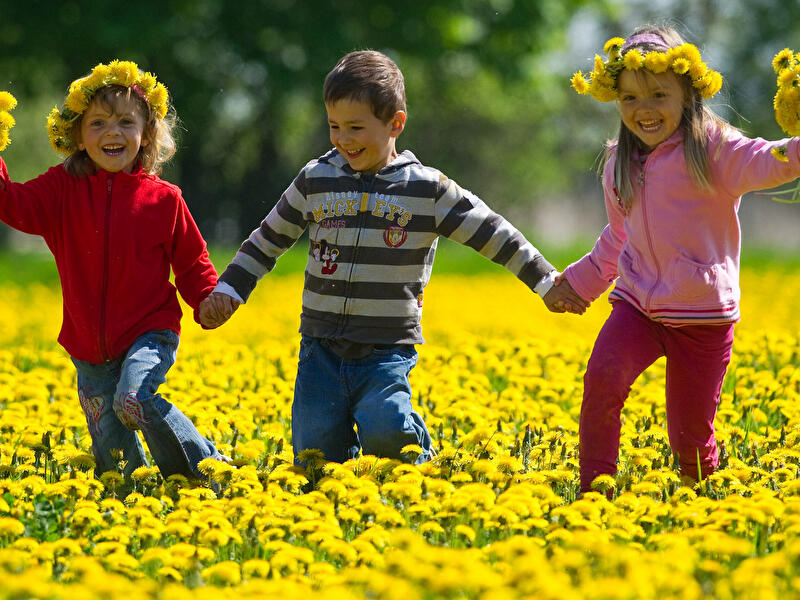 Kinder Frühling