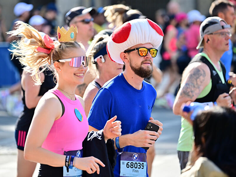 Runners on the track
