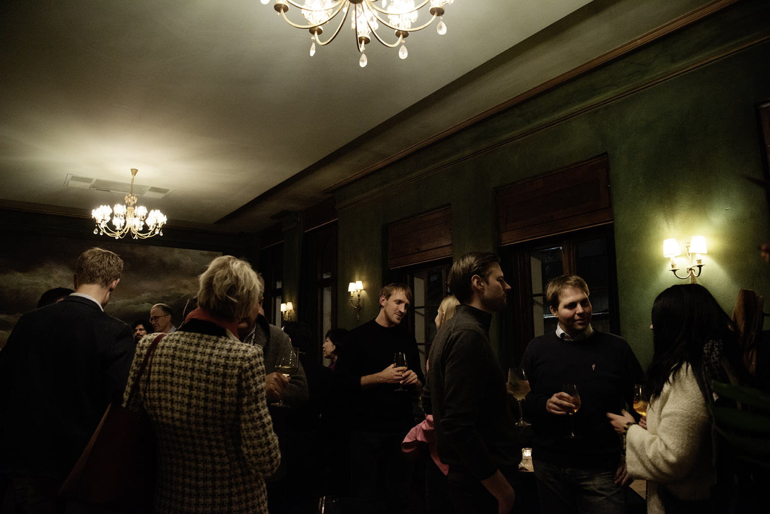 Gäste im Restaurant beim Deep Tech Dinner