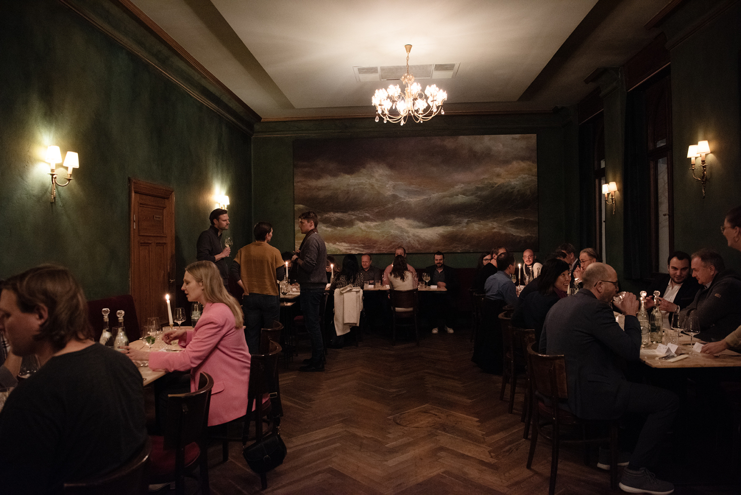 Gäste im Restaurant beim Deep Tech Dinner