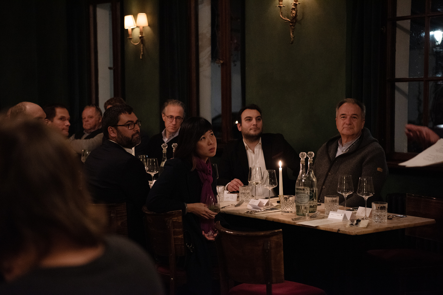 Gäste im Restaurant beim Deep Tech Dinner