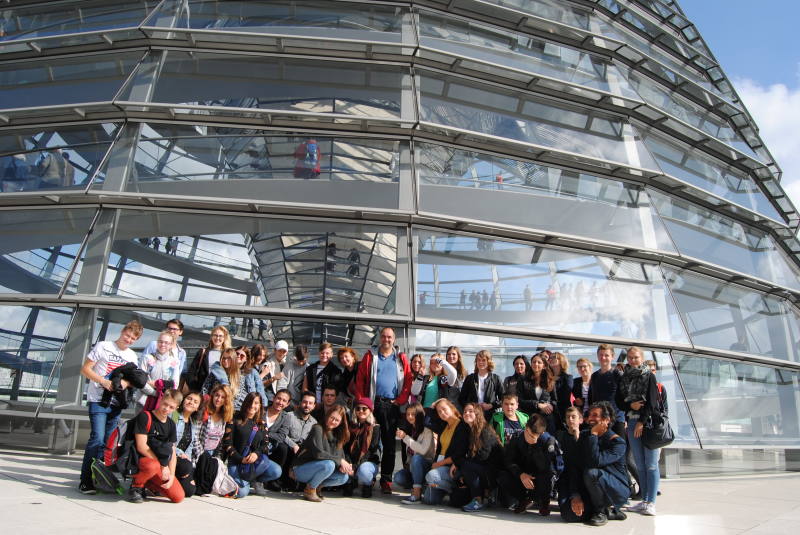 Gruppenbild im Bundestag