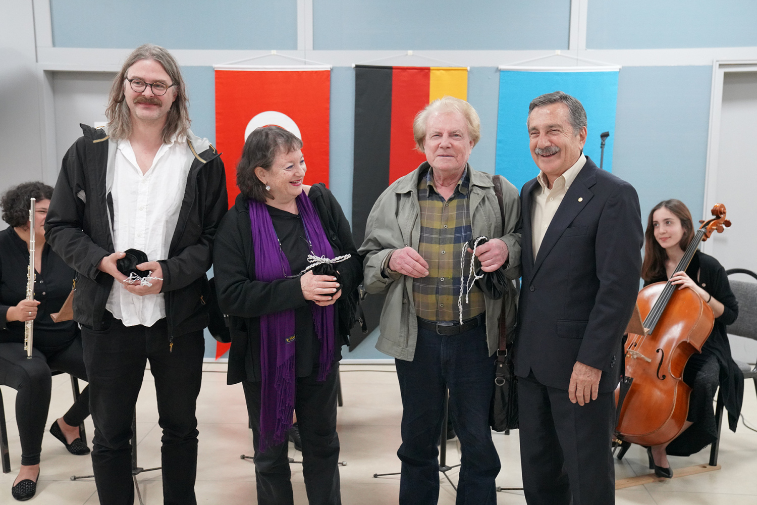 Künstler_Mit_Herrn_Atac